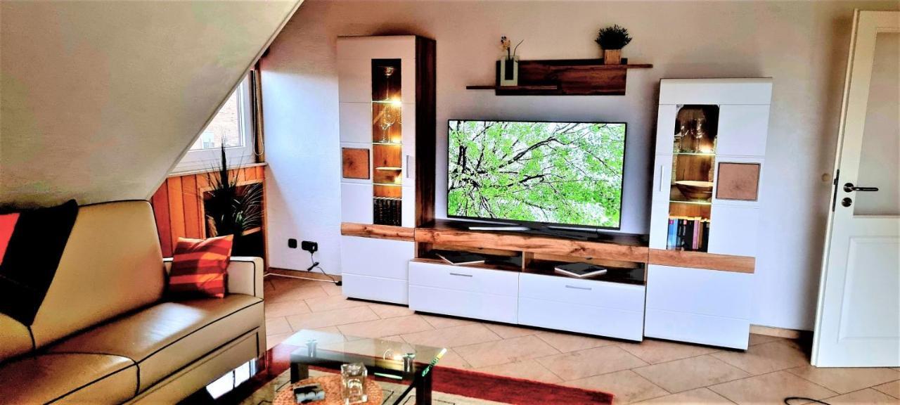 Lueneburg-Melbeck, 105 Qm Mit Fernsicht, Ruhige Sackgasse, Fussbodenheizung, Wallbox Gegen Gebuehr Eksteriør billede