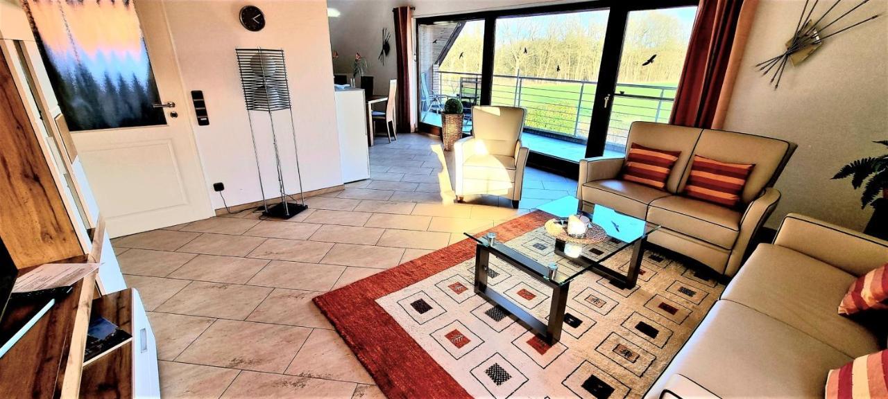Lueneburg-Melbeck, 105 Qm Mit Fernsicht, Ruhige Sackgasse, Fussbodenheizung, Wallbox Gegen Gebuehr Eksteriør billede
